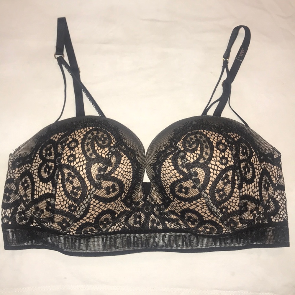 Victoria secret bra, new contrition.